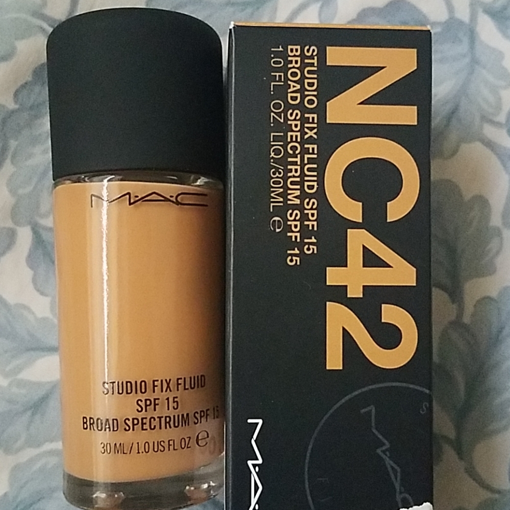 MAC NC42 Studio Fix Fluid Foundation